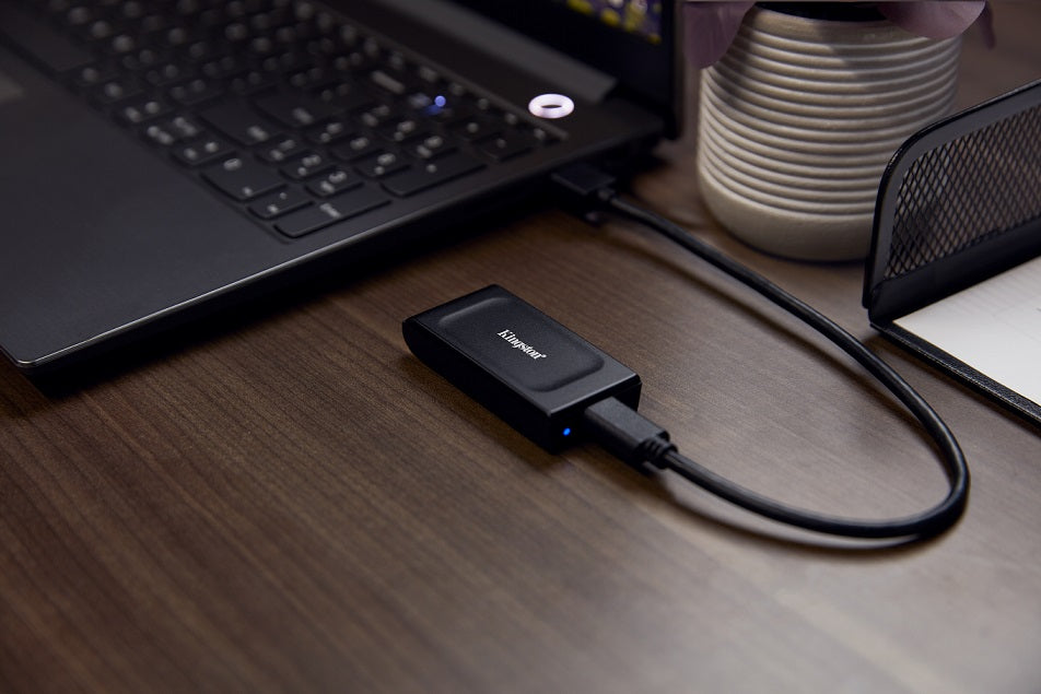 KINGSTON EXTERNAL SSD SXS1000 SXS1000/2000G, 2TB USB 3.2 Gen2x2, TYPE C